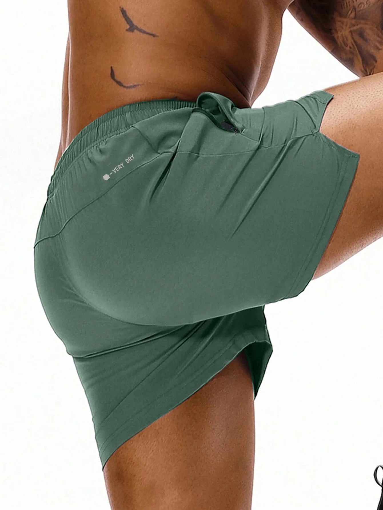 Men's Quick Dry Running Shorts with Drawstring and Zip Pockets - Ideal for Athletic Workouts and Gym Sessions.